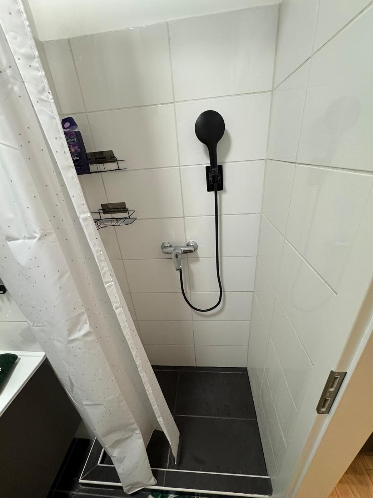 V17 Duplex At Westend Mall *